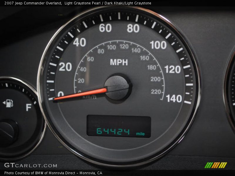 Light Graystone Pearl / Dark Khaki/Light Graystone 2007 Jeep Commander Overland