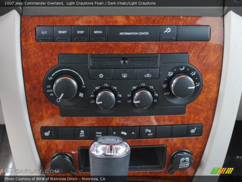 Light Graystone Pearl / Dark Khaki/Light Graystone 2007 Jeep Commander Overland