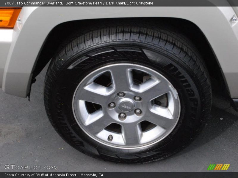 Light Graystone Pearl / Dark Khaki/Light Graystone 2007 Jeep Commander Overland