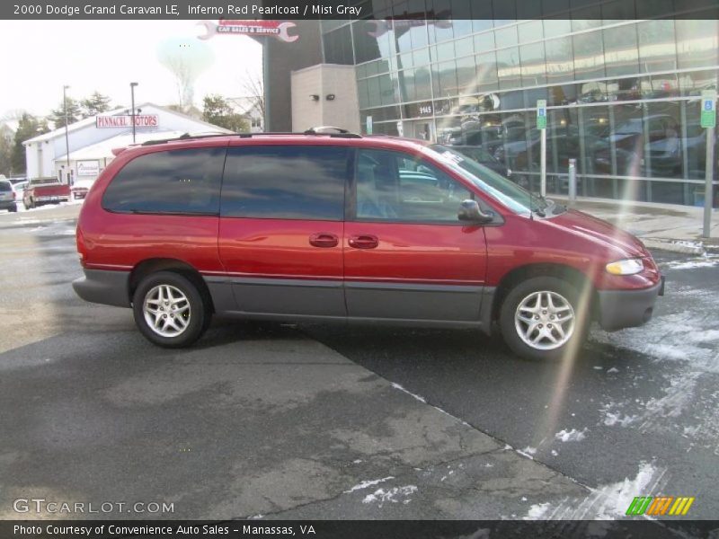 Inferno Red Pearlcoat / Mist Gray 2000 Dodge Grand Caravan LE