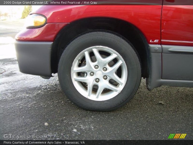  2000 Grand Caravan LE Wheel