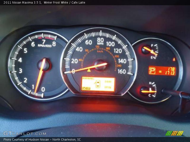 Winter Frost White / Cafe Latte 2011 Nissan Maxima 3.5 S