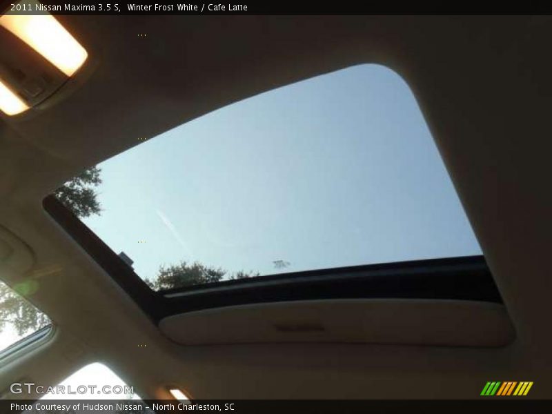 Winter Frost White / Cafe Latte 2011 Nissan Maxima 3.5 S