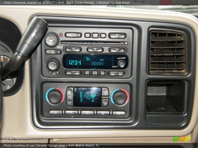 Dark Green Metallic / Medium Neutral Beige 2004 Chevrolet Avalanche 1500 Z71 4x4