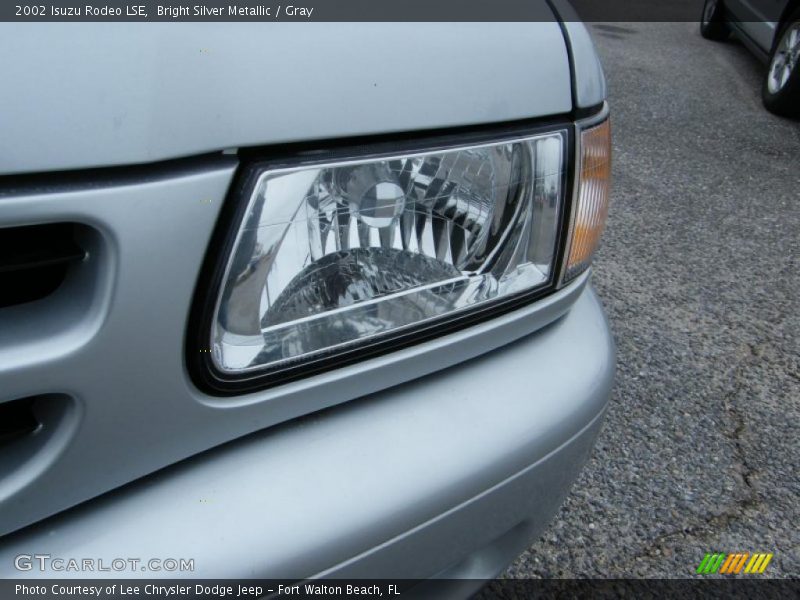 Bright Silver Metallic / Gray 2002 Isuzu Rodeo LSE