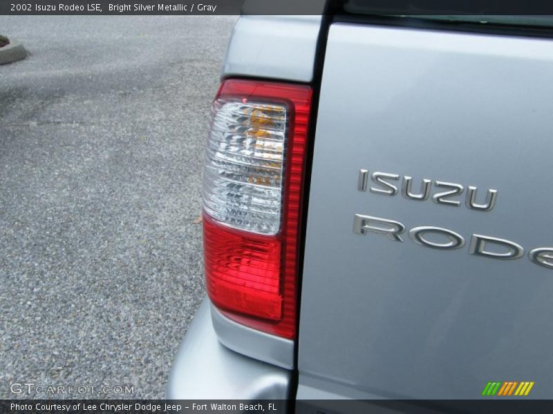 Bright Silver Metallic / Gray 2002 Isuzu Rodeo LSE