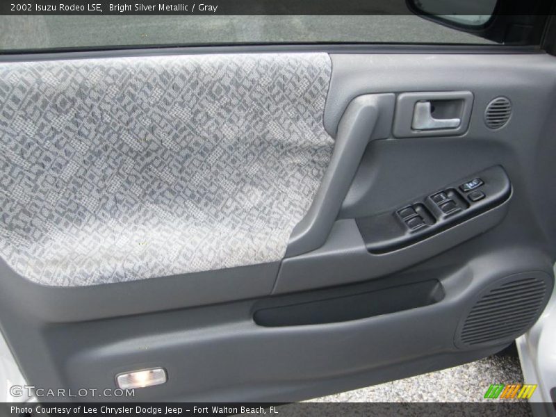 Bright Silver Metallic / Gray 2002 Isuzu Rodeo LSE