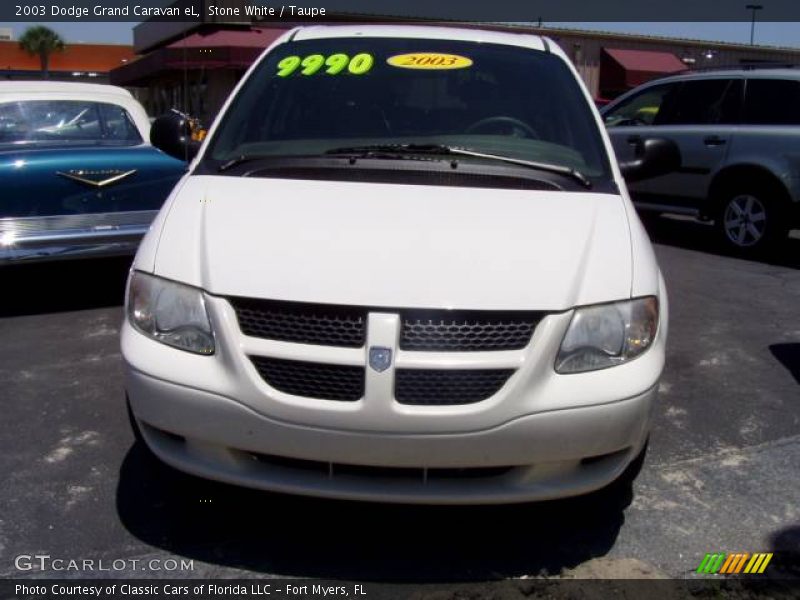 Stone White / Taupe 2003 Dodge Grand Caravan eL