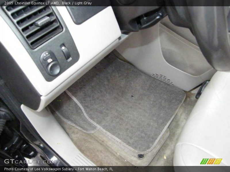 Black / Light Gray 2005 Chevrolet Equinox LT AWD