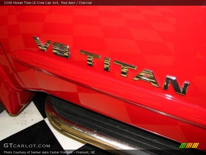 Red Alert / Charcoal 2008 Nissan Titan LE Crew Cab 4x4
