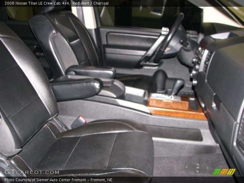 Red Alert / Charcoal 2008 Nissan Titan LE Crew Cab 4x4