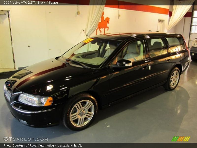 Black / Taupe 2007 Volvo V70 2.5T