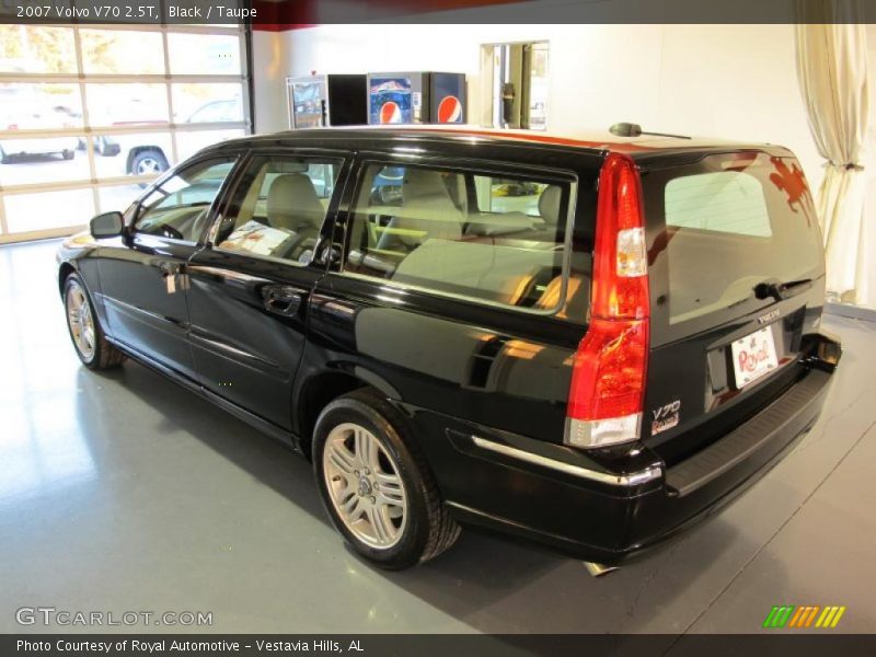 Black / Taupe 2007 Volvo V70 2.5T