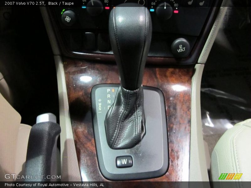  2007 V70 2.5T 5 Speed Automatic Shifter