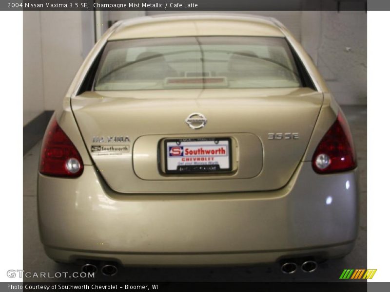 Champagne Mist Metallic / Cafe Latte 2004 Nissan Maxima 3.5 SE