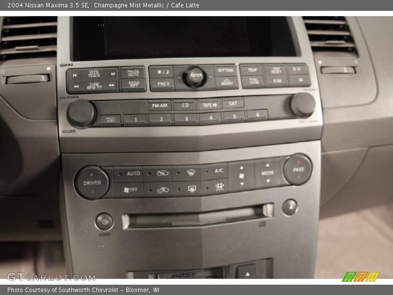 Champagne Mist Metallic / Cafe Latte 2004 Nissan Maxima 3.5 SE