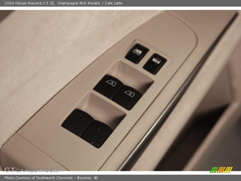 Champagne Mist Metallic / Cafe Latte 2004 Nissan Maxima 3.5 SE