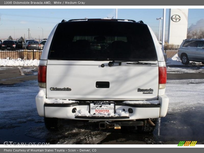 White / Medium Gray 1998 Oldsmobile Bravada AWD