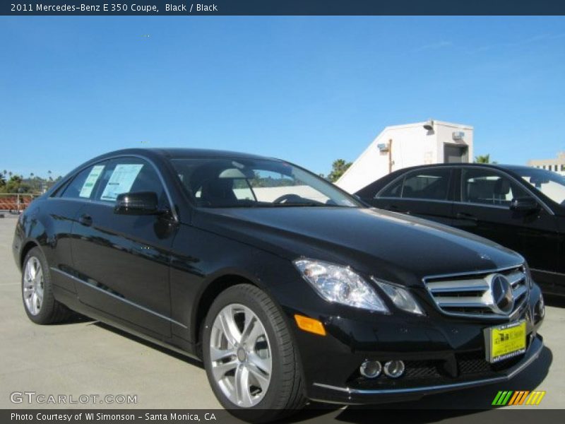 Front 3/4 View of 2011 E 350 Coupe