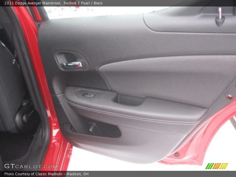 Redline 2 Pearl / Black 2011 Dodge Avenger Mainstreet