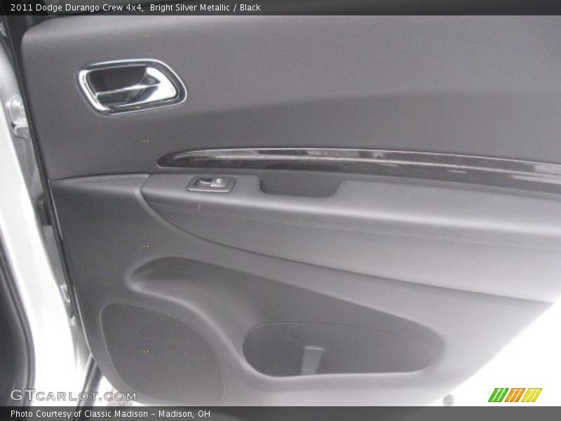 Bright Silver Metallic / Black 2011 Dodge Durango Crew 4x4