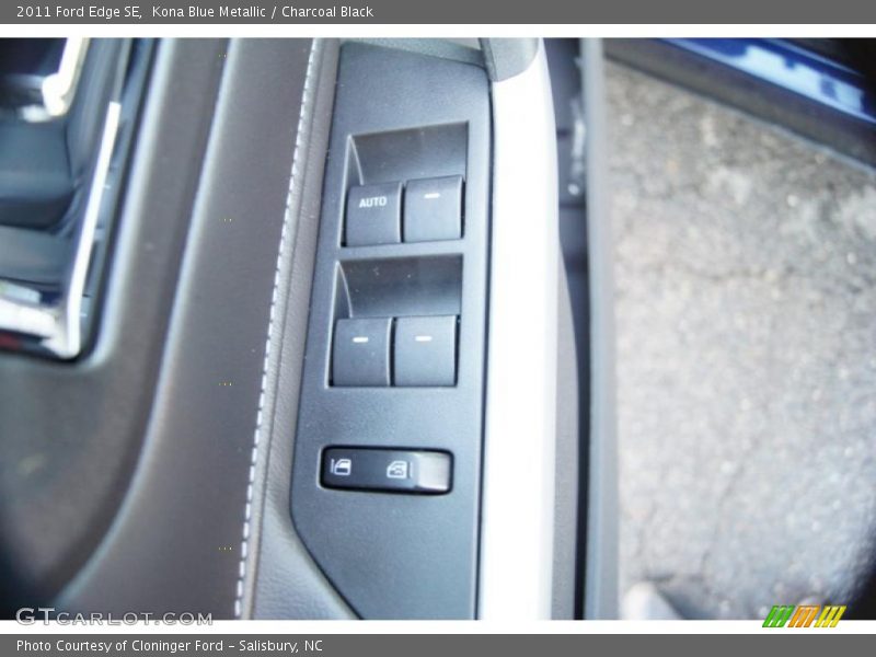 Kona Blue Metallic / Charcoal Black 2011 Ford Edge SE