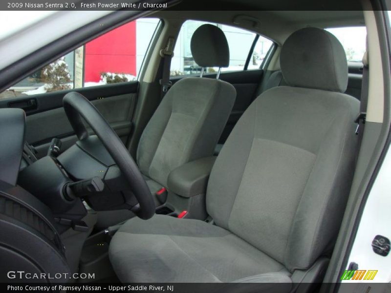 Fresh Powder White / Charcoal 2009 Nissan Sentra 2.0