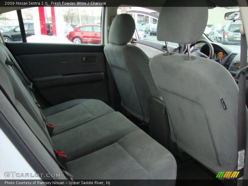 Fresh Powder White / Charcoal 2009 Nissan Sentra 2.0