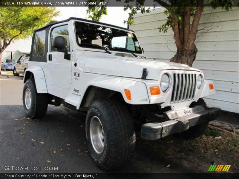 Stone White / Dark Slate Gray 2004 Jeep Wrangler X 4x4