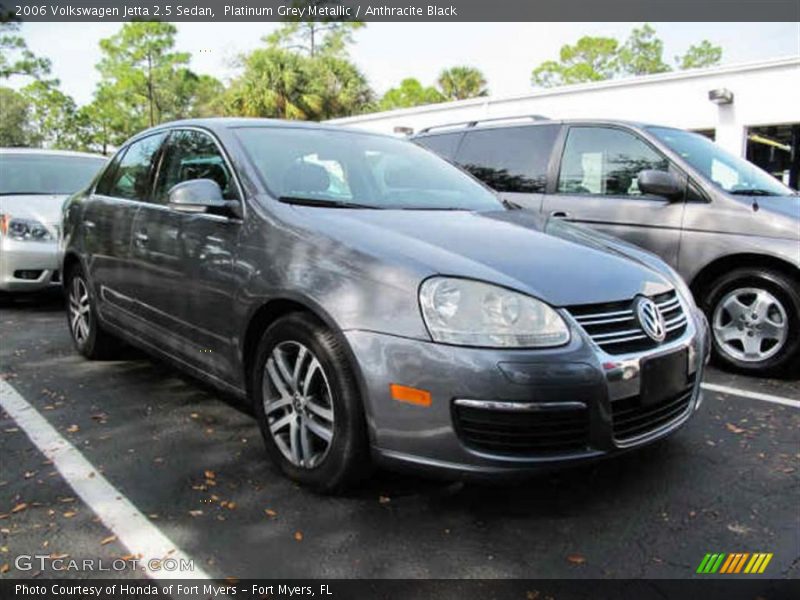 Platinum Grey Metallic / Anthracite Black 2006 Volkswagen Jetta 2.5 Sedan