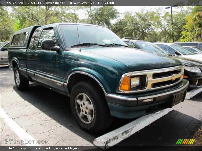 Fairway Green Metallic / Graphite 1997 Chevrolet S10 LS Extended Cab 4x4