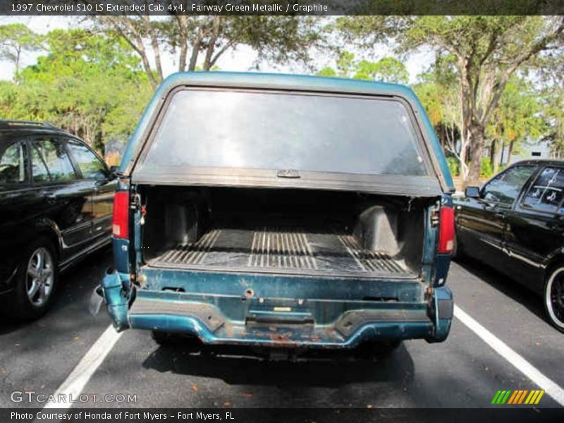 Fairway Green Metallic / Graphite 1997 Chevrolet S10 LS Extended Cab 4x4