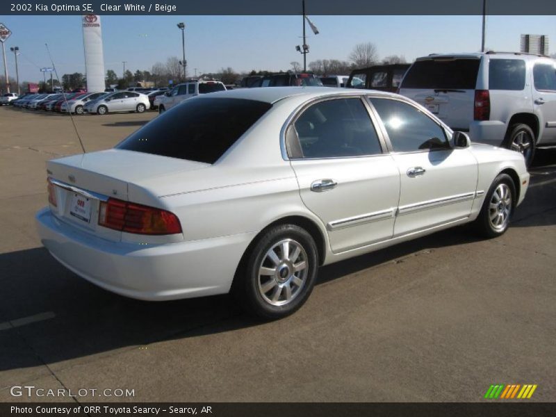 Clear White / Beige 2002 Kia Optima SE