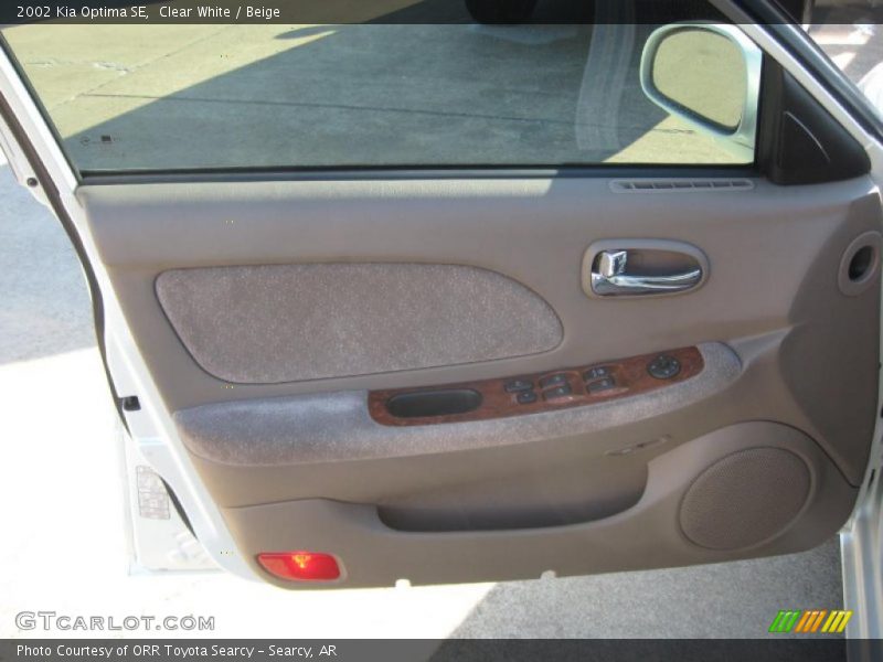 Clear White / Beige 2002 Kia Optima SE