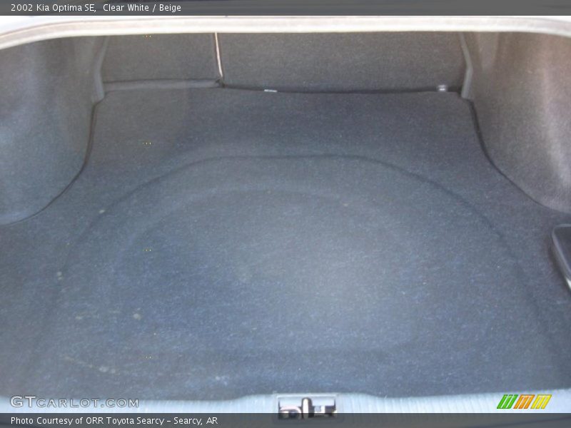 Clear White / Beige 2002 Kia Optima SE