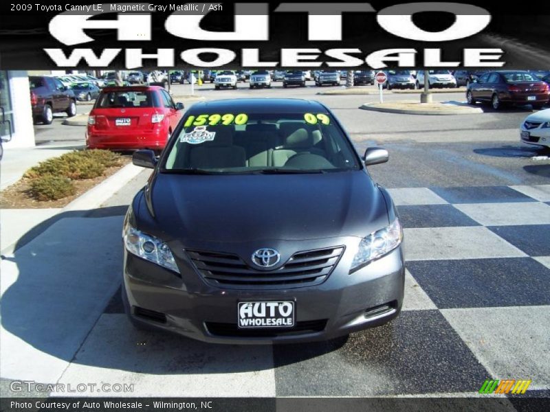Magnetic Gray Metallic / Ash 2009 Toyota Camry LE