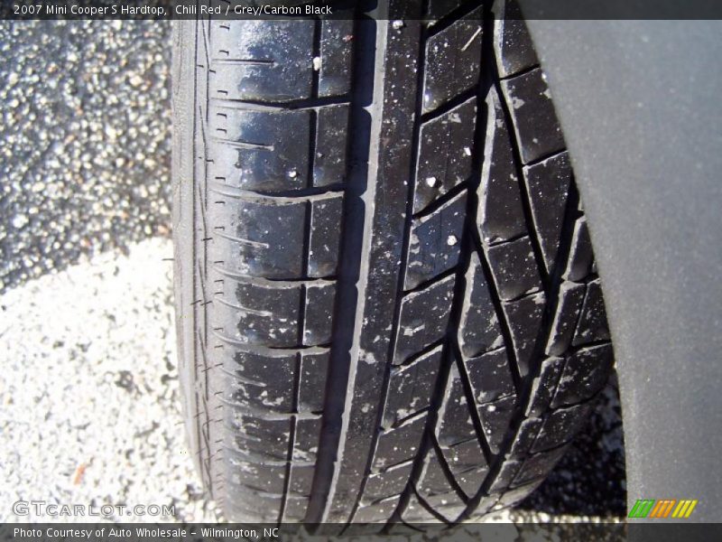 Chili Red / Grey/Carbon Black 2007 Mini Cooper S Hardtop