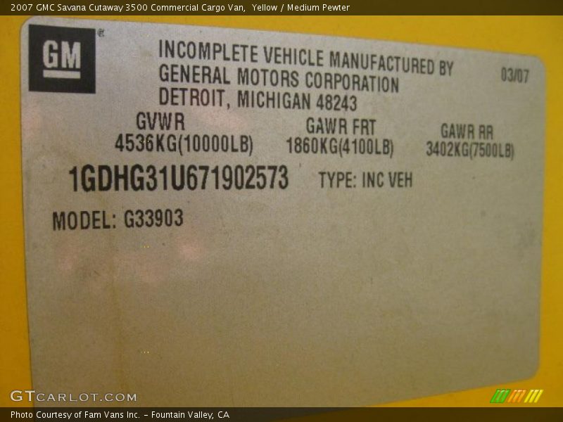Yellow / Medium Pewter 2007 GMC Savana Cutaway 3500 Commercial Cargo Van