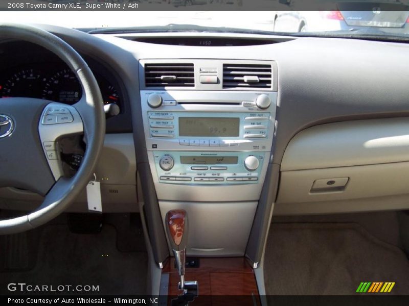 Super White / Ash 2008 Toyota Camry XLE