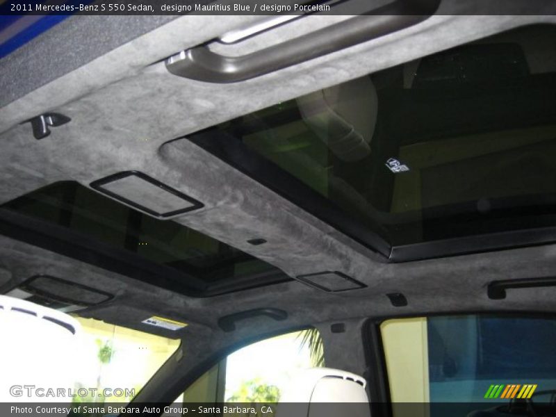Sunroof of 2011 S 550 Sedan