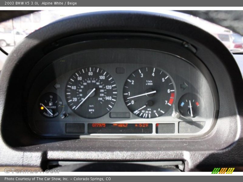 Alpine White / Beige 2003 BMW X5 3.0i