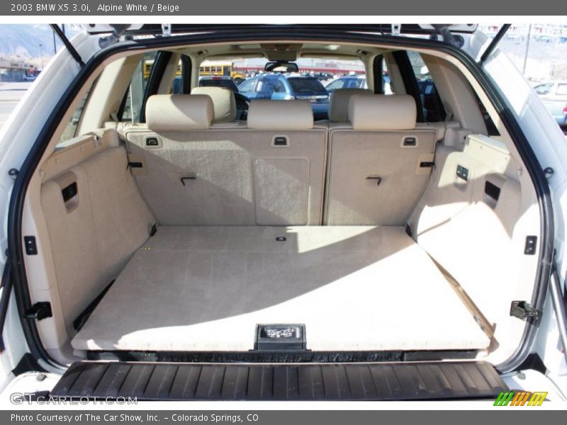 Alpine White / Beige 2003 BMW X5 3.0i