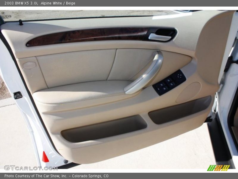 Alpine White / Beige 2003 BMW X5 3.0i