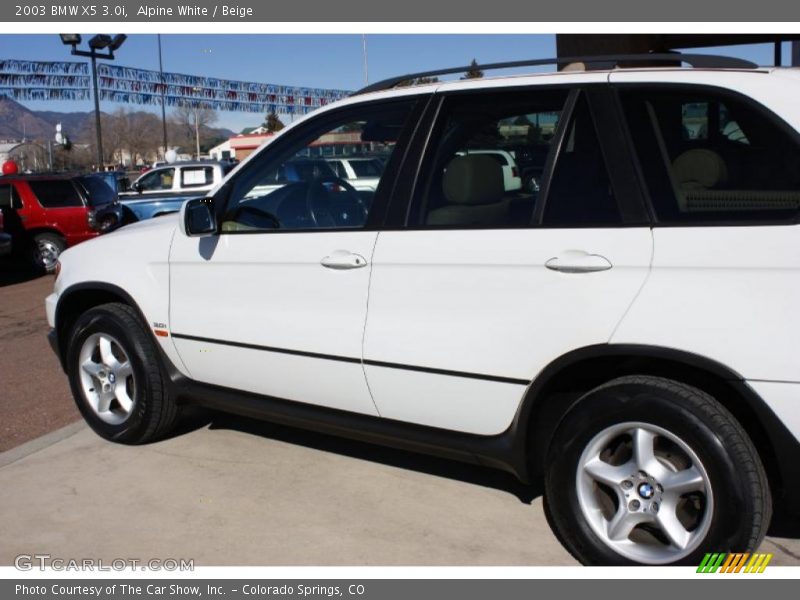 Alpine White / Beige 2003 BMW X5 3.0i