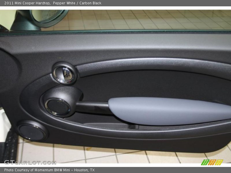 Pepper White / Carbon Black 2011 Mini Cooper Hardtop