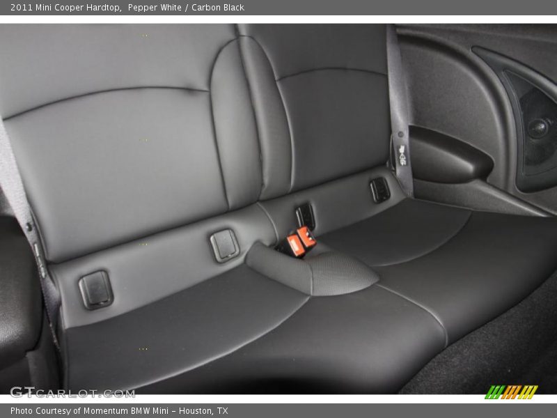 Pepper White / Carbon Black 2011 Mini Cooper Hardtop
