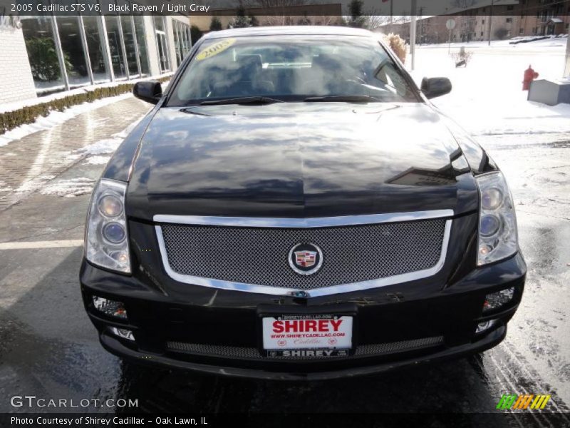 Black Raven / Light Gray 2005 Cadillac STS V6
