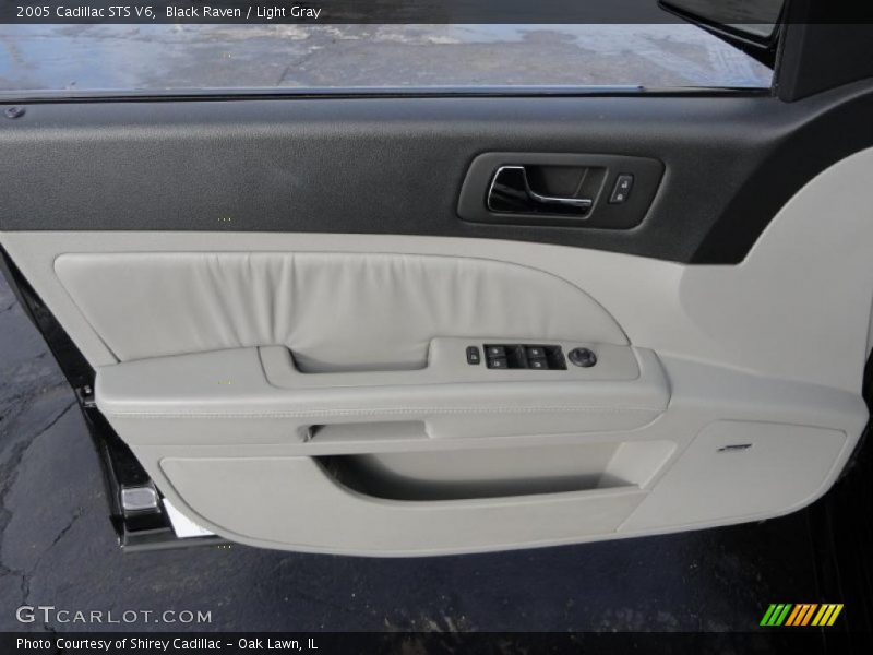 Black Raven / Light Gray 2005 Cadillac STS V6