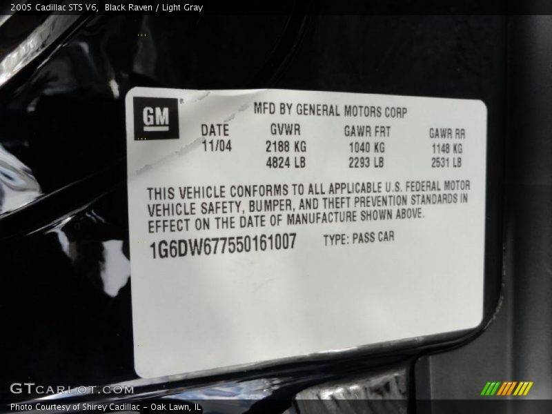 Black Raven / Light Gray 2005 Cadillac STS V6