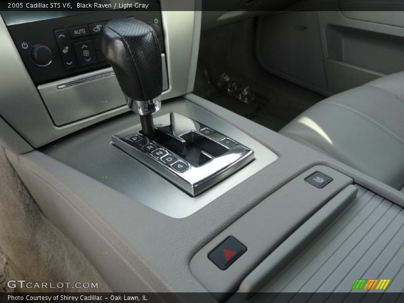 Black Raven / Light Gray 2005 Cadillac STS V6